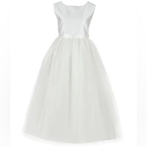 Pippa and Julie: NWOT Exquisite ivory gown. Size 12